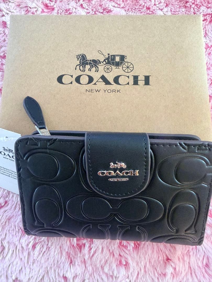coach 二つ折り財布　新品未使用　プレゼントに♡