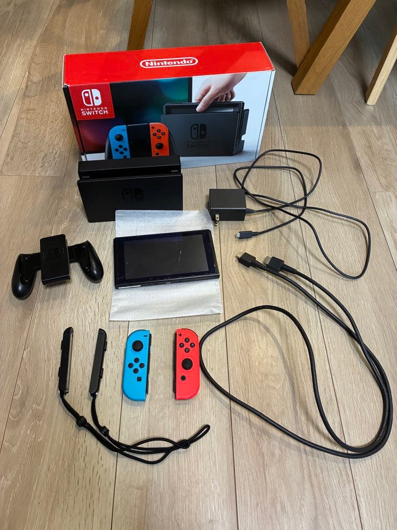 Nintendo Switch ニンテンドースイッチ　本体一式　Joy-Con