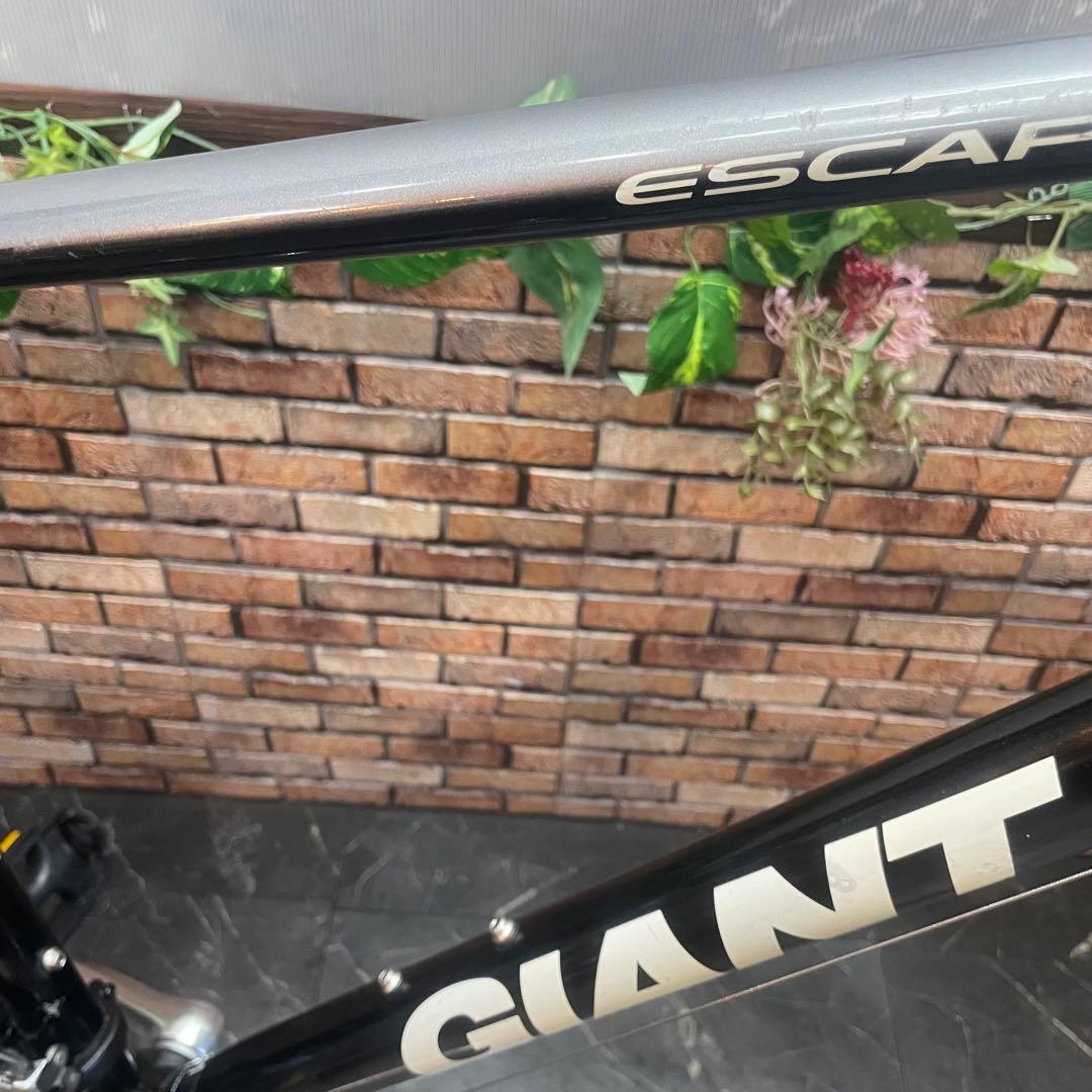 【59】クロスバイク GIANT ESCAPE R3 ブラック×グレー 700C