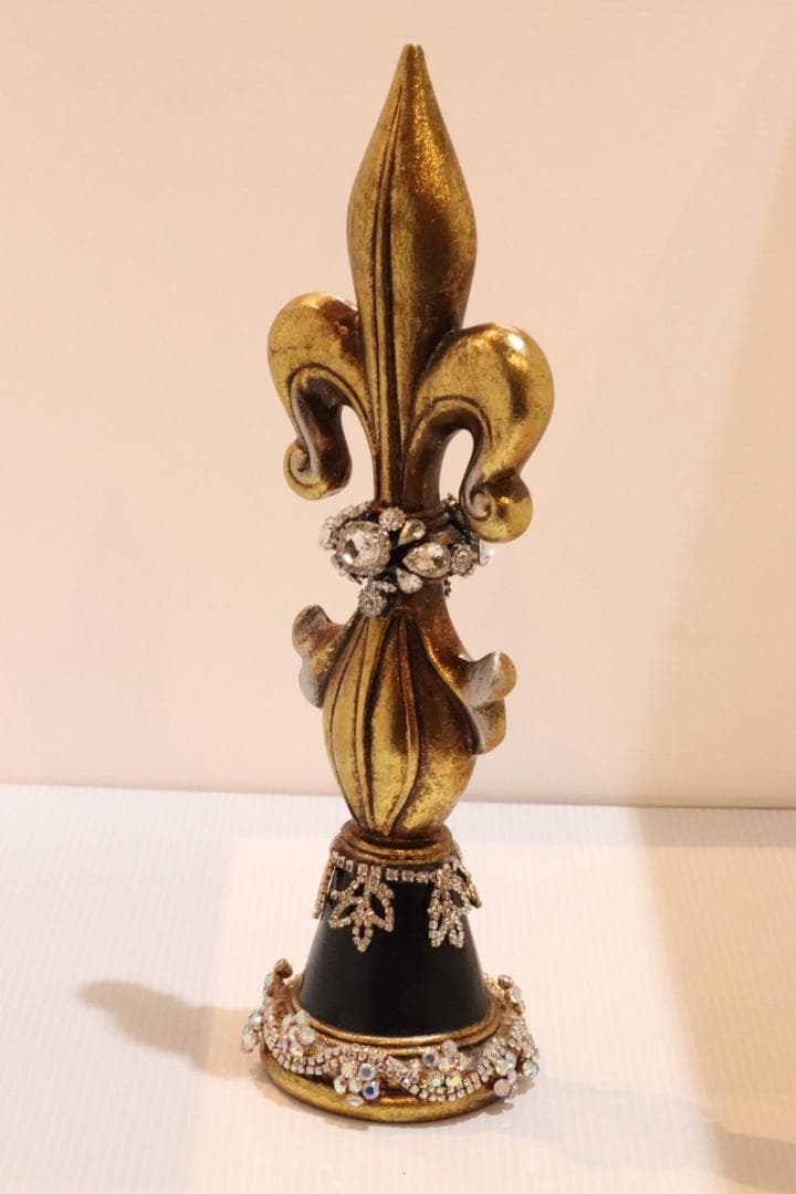 ゴールドブラックオブジェ