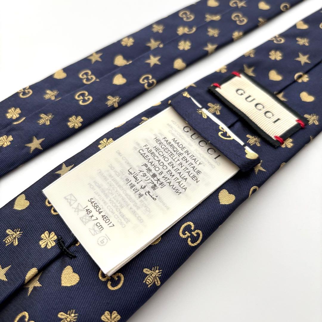 ꧁美品꧂ グッチ ネクタイ GG柄 蜂 ハート ネイビー イエロー ナロータイ