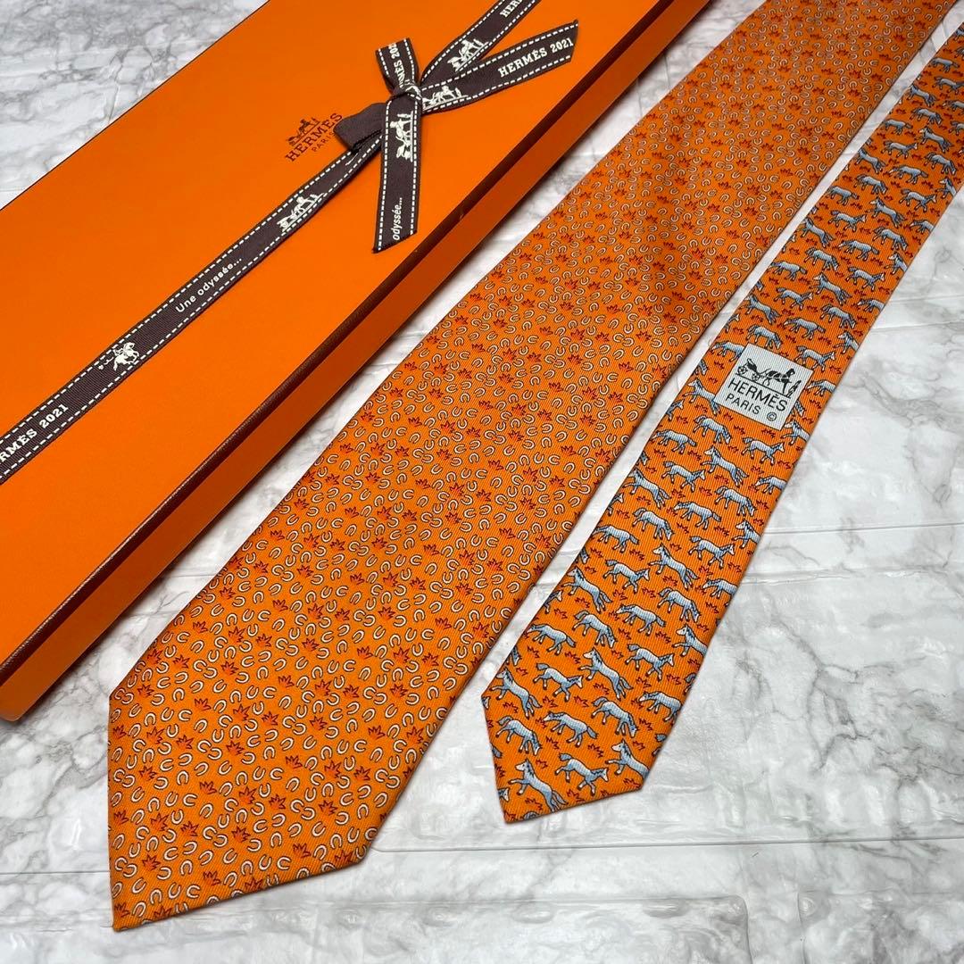 HERMES エルメス　ネクタイ馬蹄　馬　オレンジ