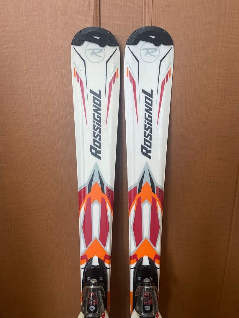 ROSSIGNOL スキー板(140cm）とブーツ(23-23.5cm）セット
