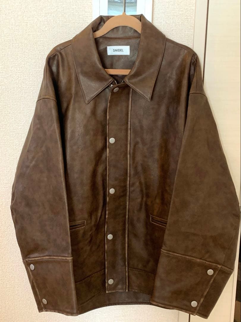 スナイデル　フェイクレザーブルゾン
