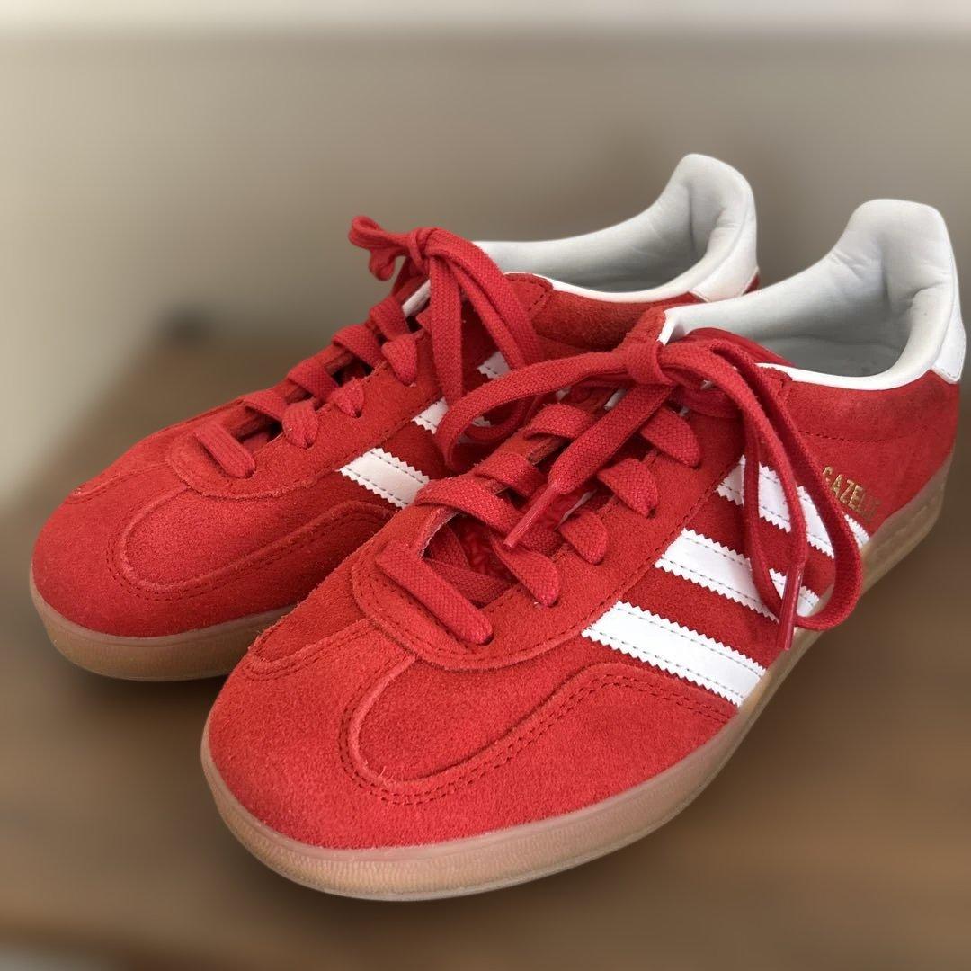 adidas スニーカー　GAZELLE アディダス ガゼル　24cm 中古　赤