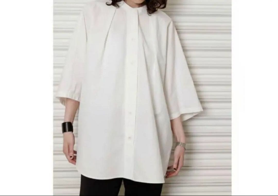 最終値下げ　YENN ラウンドフォルムシャツ A/W