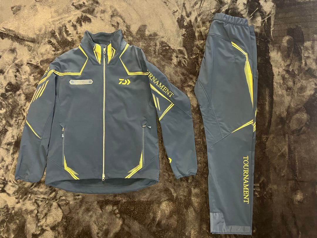 ダイワ DI-20009T トーナメント ゴアテックスソフトシェルスーツ 新品