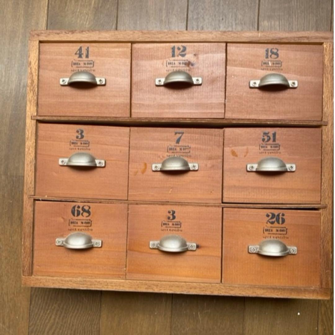 木製　小物入れ　コレクションボックス　アンティーク　インテリア　レトロ　小箪笥