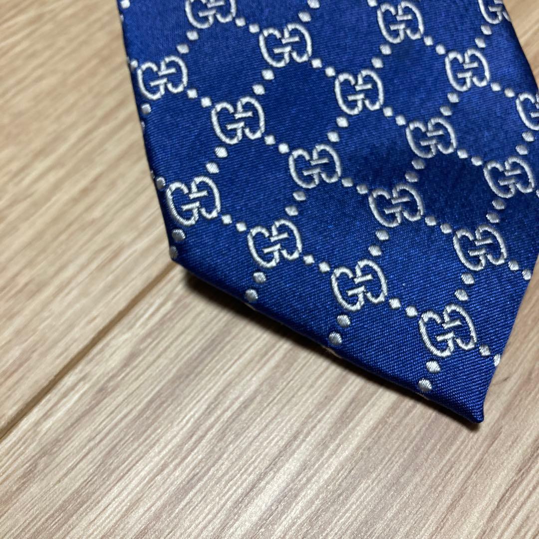 美品　グッチ ネクタイ GG柄 インターロッキング ビー ハチ　現行タグ　総柄