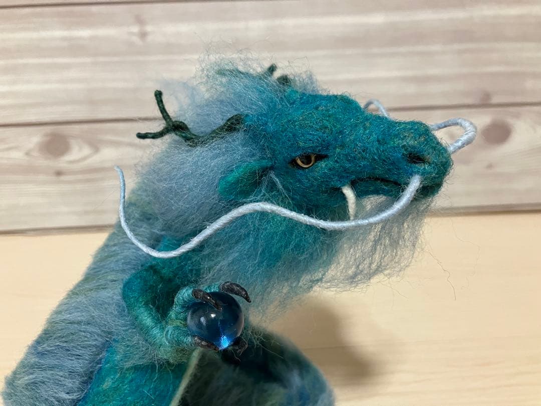 羊毛フェルト 青い龍