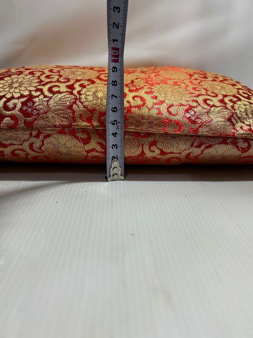 時代物 金属製 兜飾り 重量約9kg 座布団付 古美術