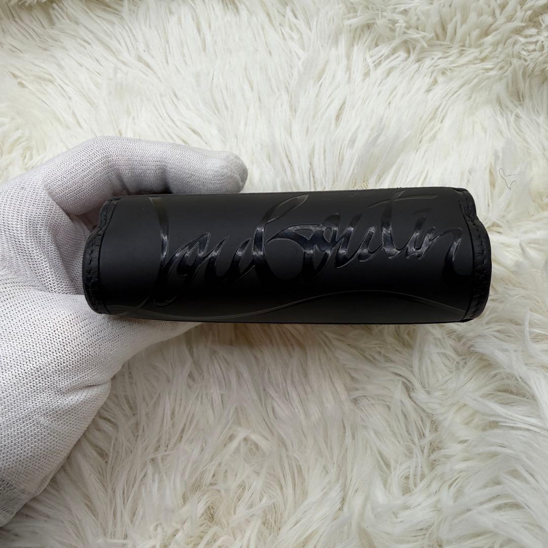 Christian Louboutin ルブタン　二つ折り財布 黒　パロマ