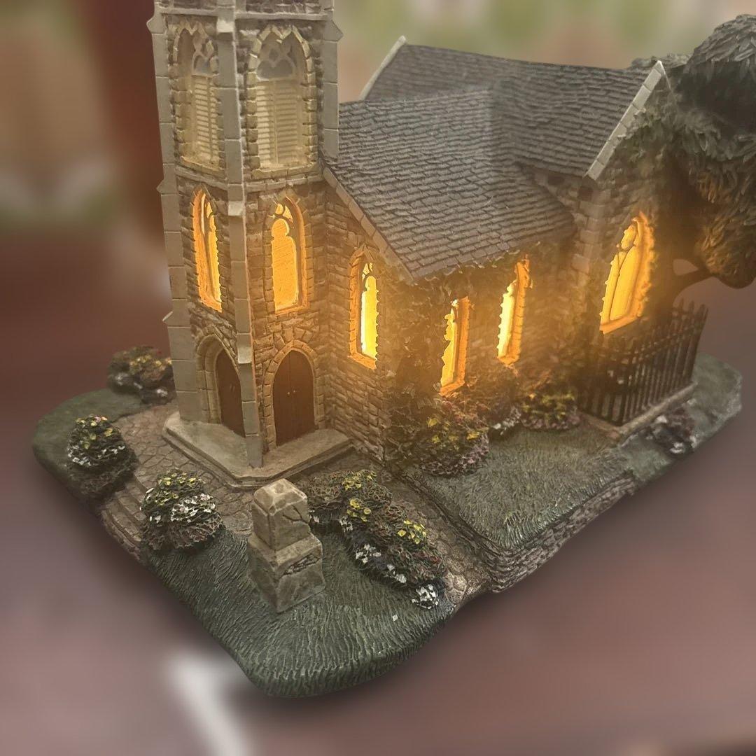 教会の置物 樹脂製 ジオラマ、インテリア（トーマスキンケード氏）