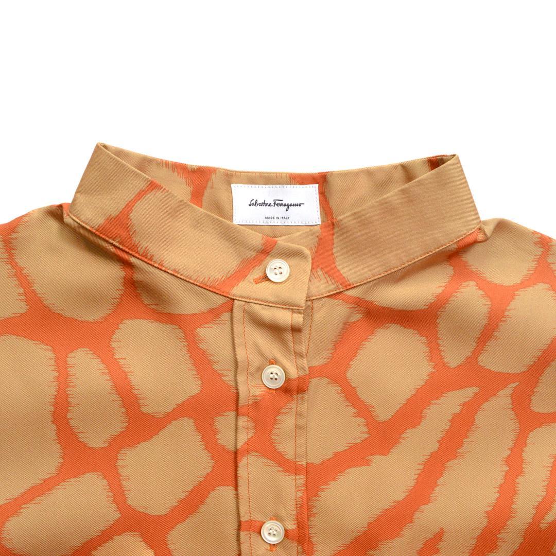 【美品】Salvatore Ferragamoフェラガモ イタリア製シルクシャツ