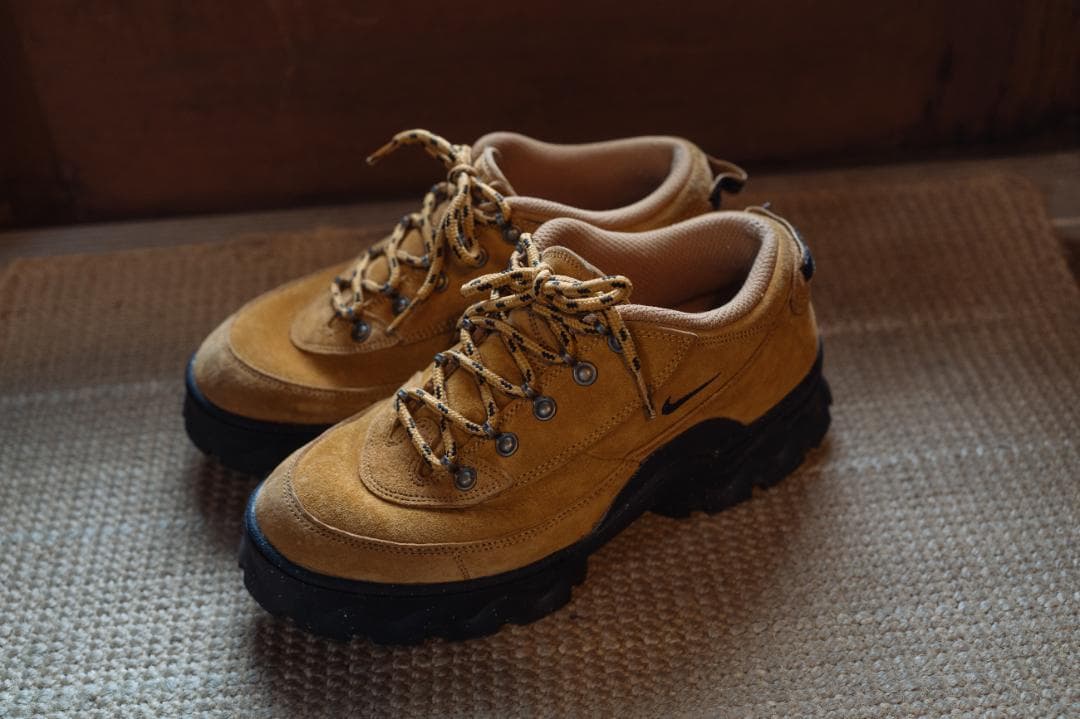 ナイキ　ラハールロウ　ウィート(ブラウン)