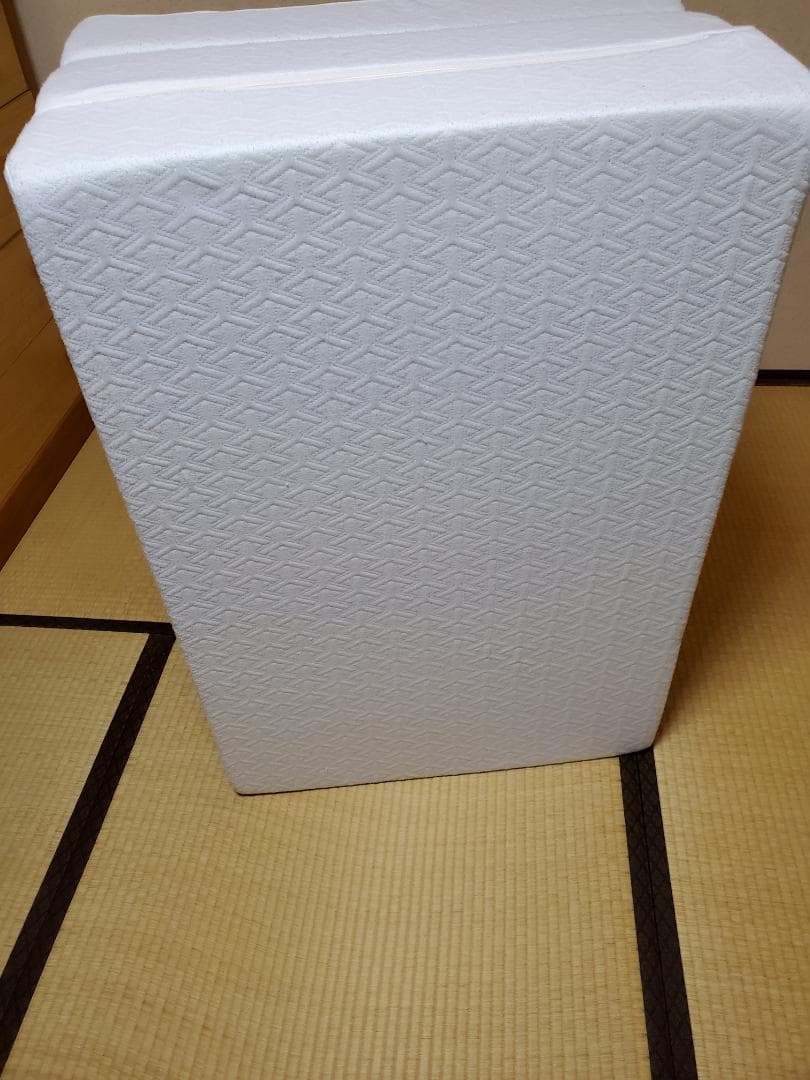 破格！！早い者勝ち！大変美品！ ZINUS 低反発三つ折りマットレス 送料込み