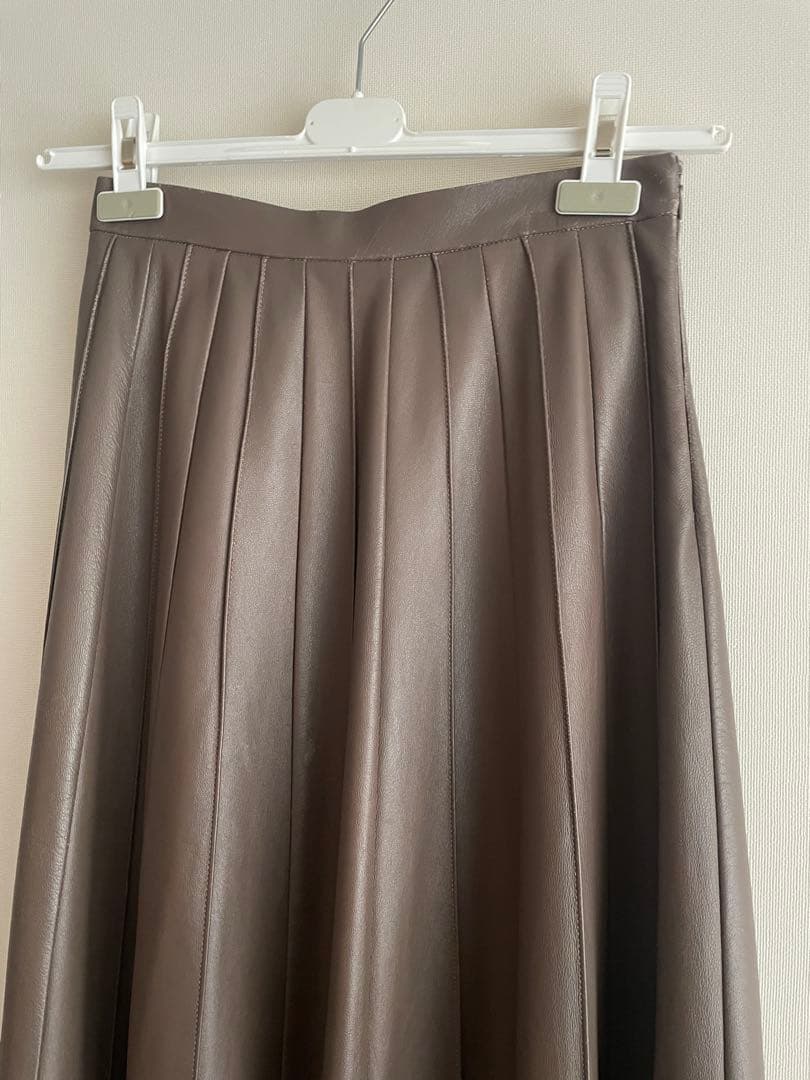 【美品】ebure 本革フレアスカート ベージュ36