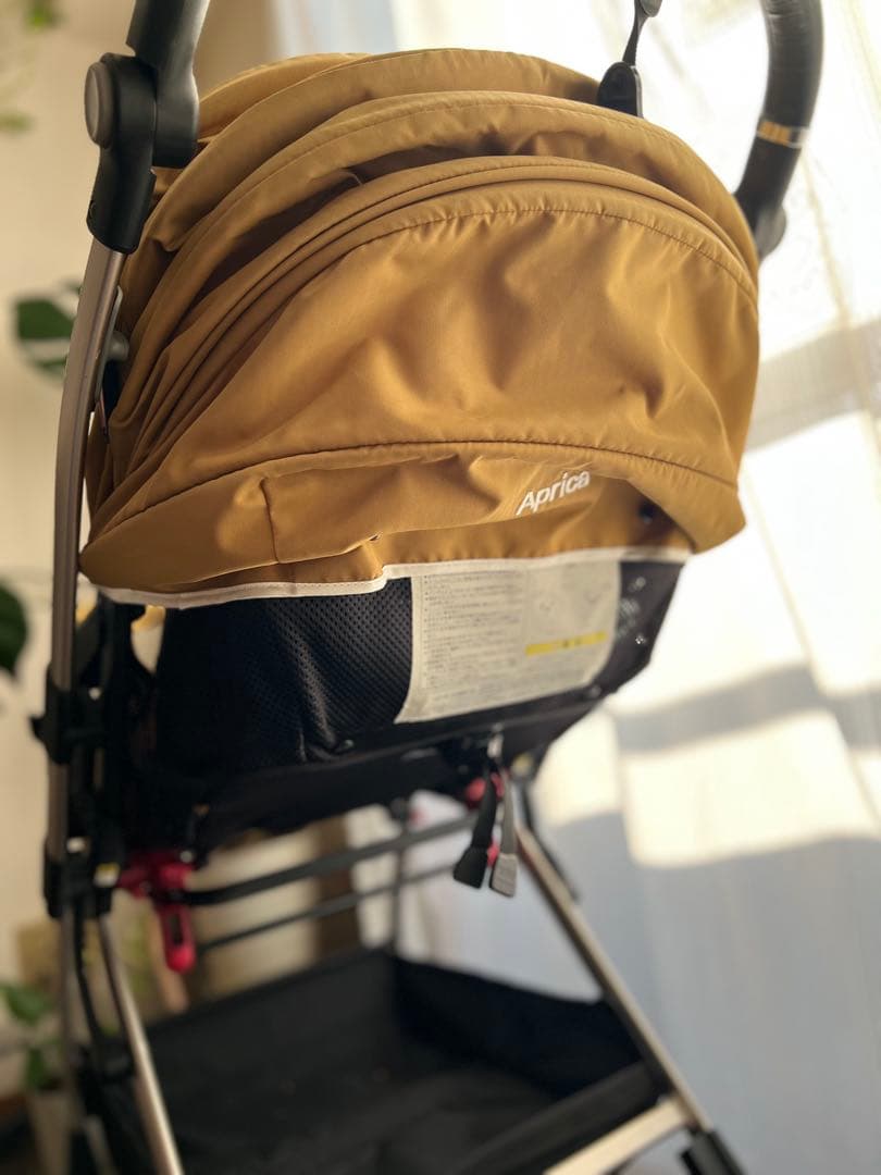 アップリカ　オプティア クッション　マスタードゴールド A型ベビーカー　両対面