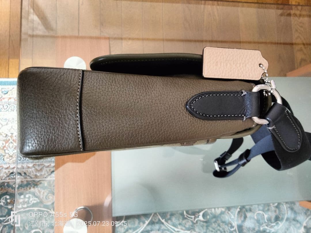 【美品！】COACH メンズメッセンジャーバッグ（ オリーブ＆グリーンカラー）