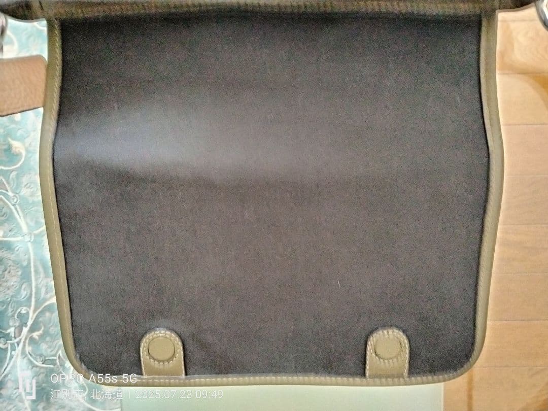 【美品！】COACH メンズメッセンジャーバッグ（ オリーブ＆グリーンカラー）