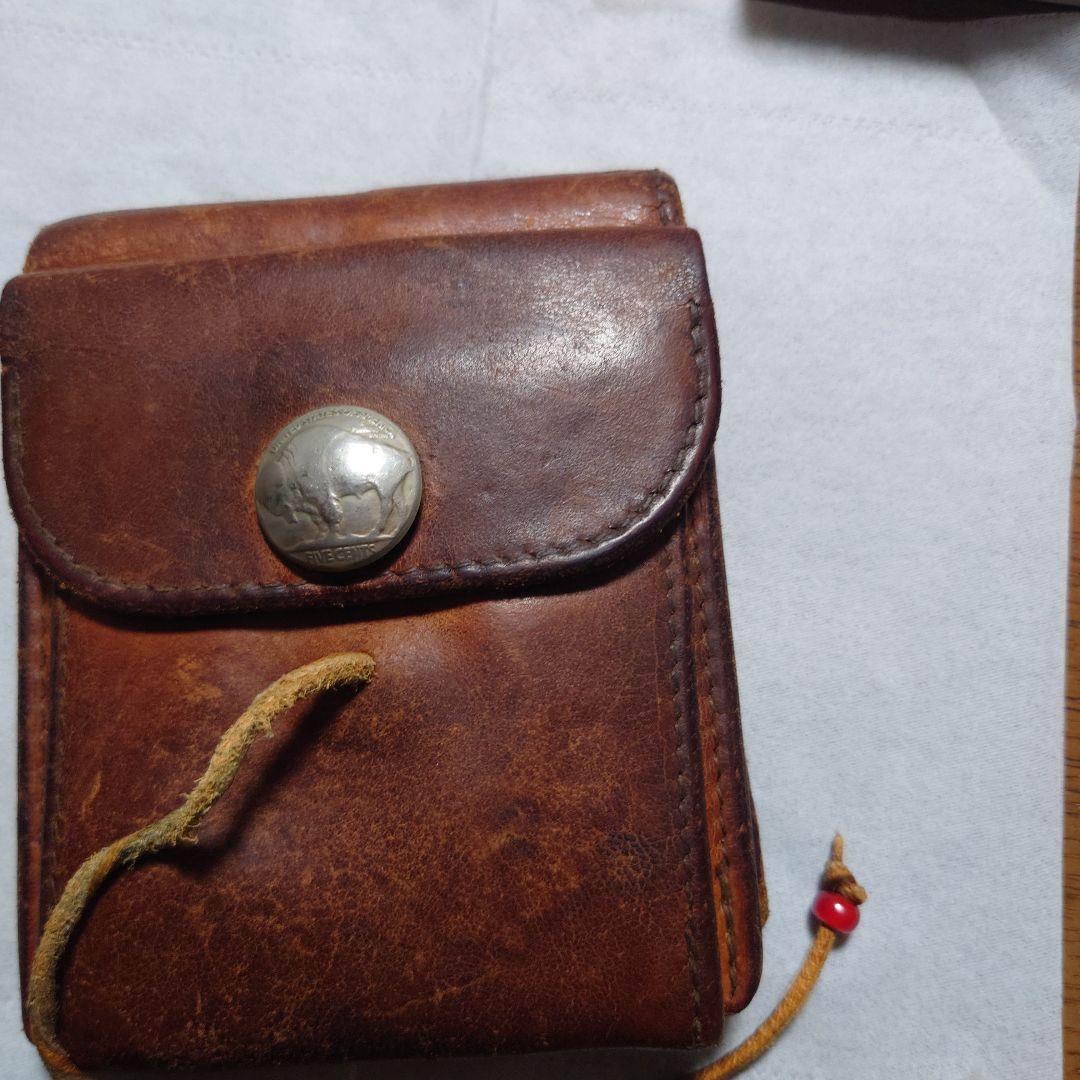 ゴローズ 二つ折り財布 茶色 　コンチョ付き