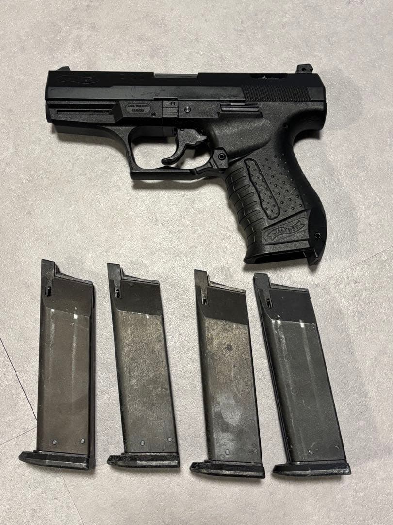 【引退品】マルゼンWalther P99 ガスガン 4マガジン付き