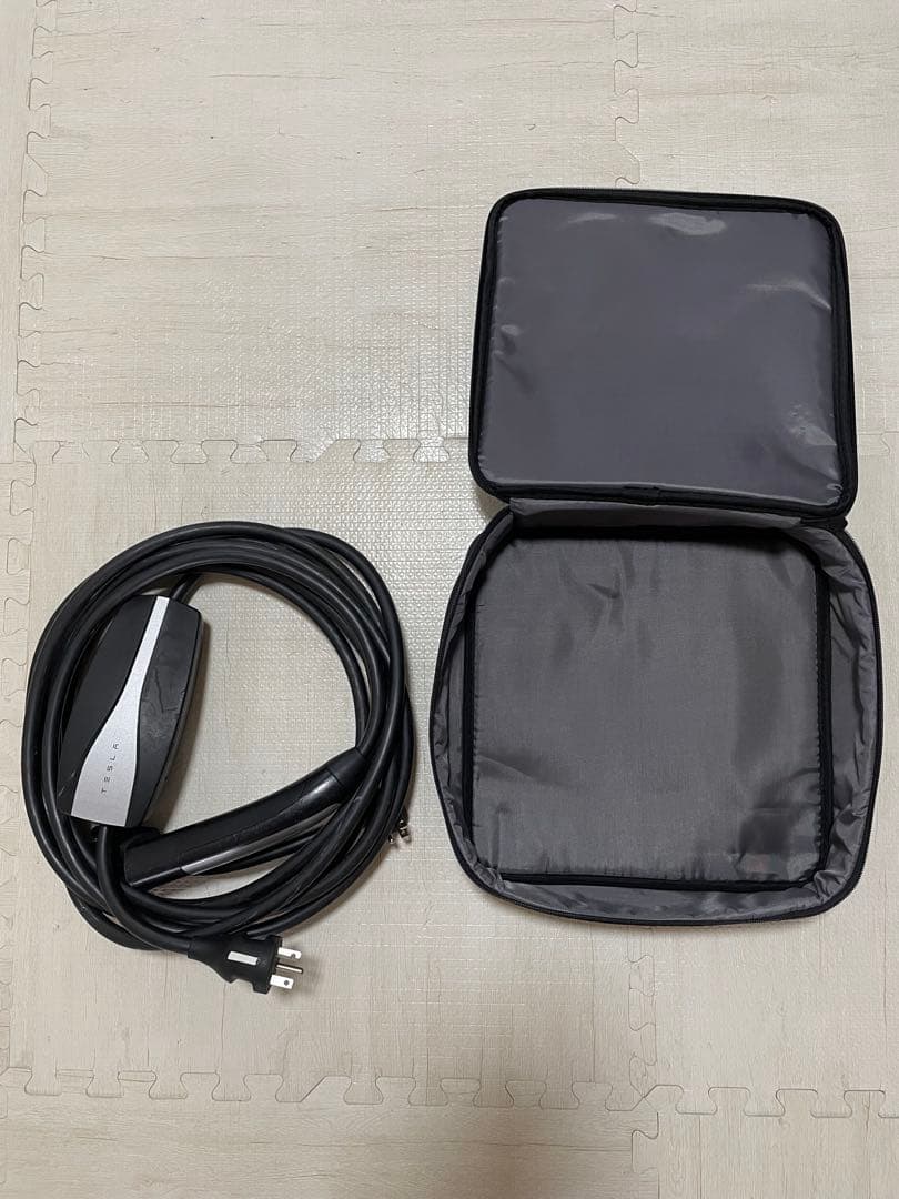 値下げ中！テスラ モバイルコネクター GEN II 充電ケーブル