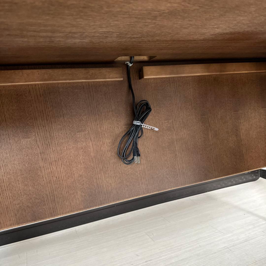 【展示品】カリモク 勉強机 学習机 パソコンデスク 作業台 机 書斎机 i1※