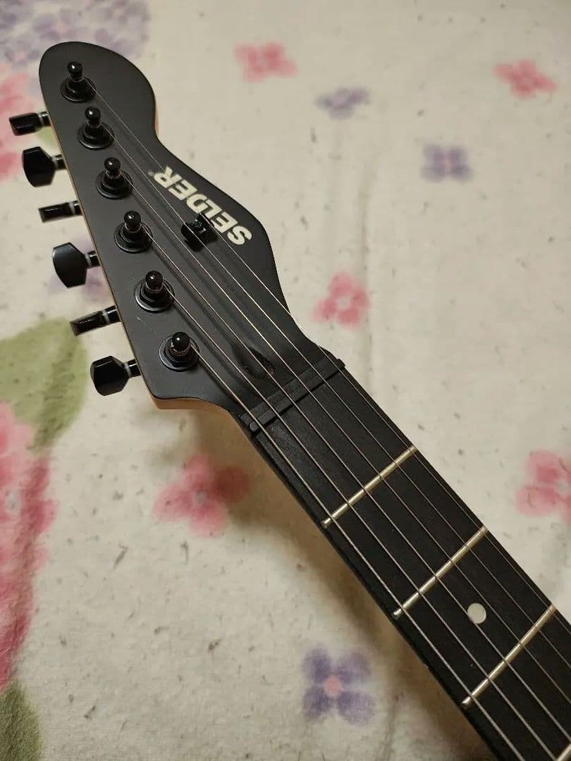 SELDERストラトキャスター/未使用品ケース付