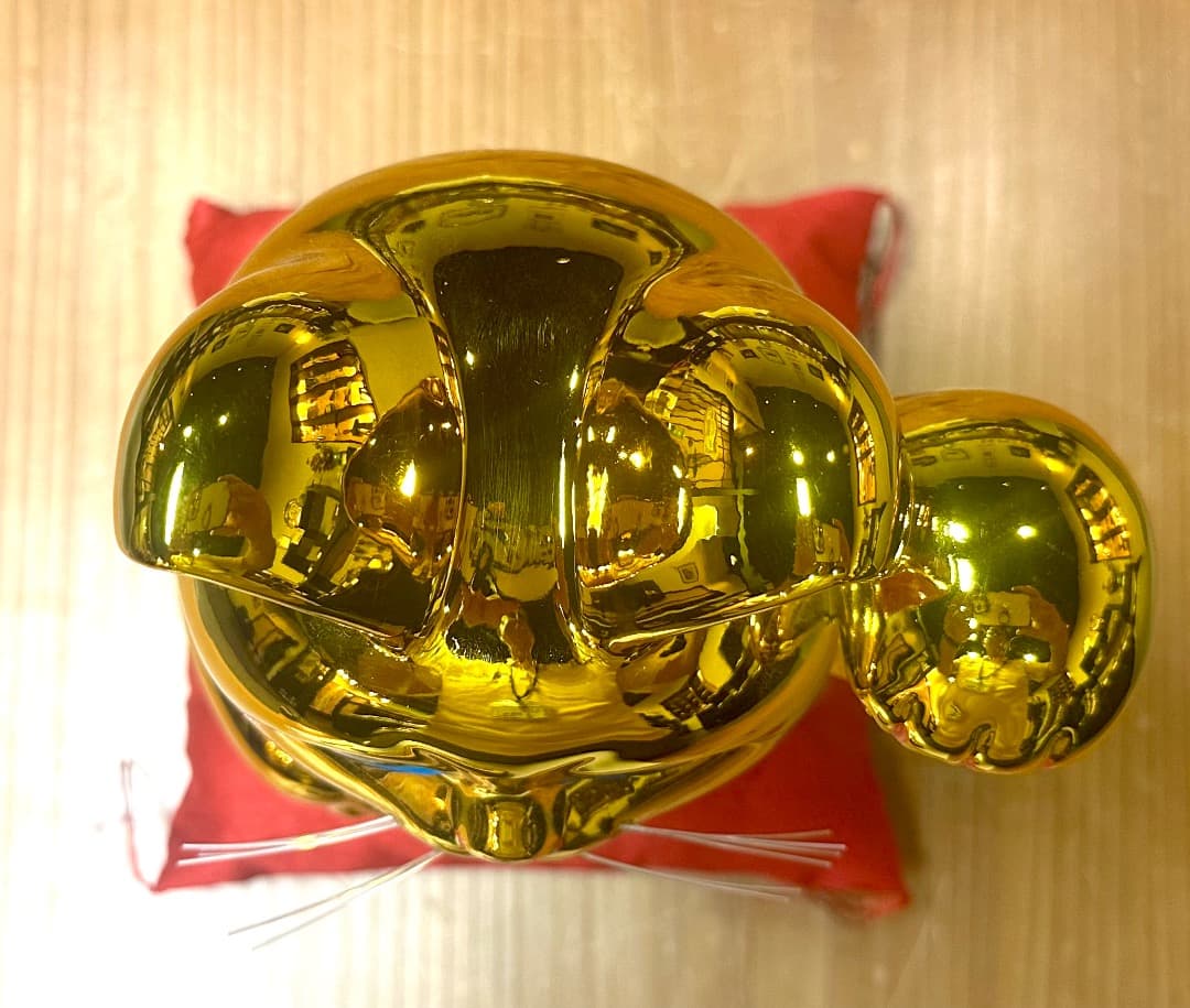再値下げ　新品　常滑窯　黄金小判猫　招き猫　高さ25cm 金　左手　座布団付
