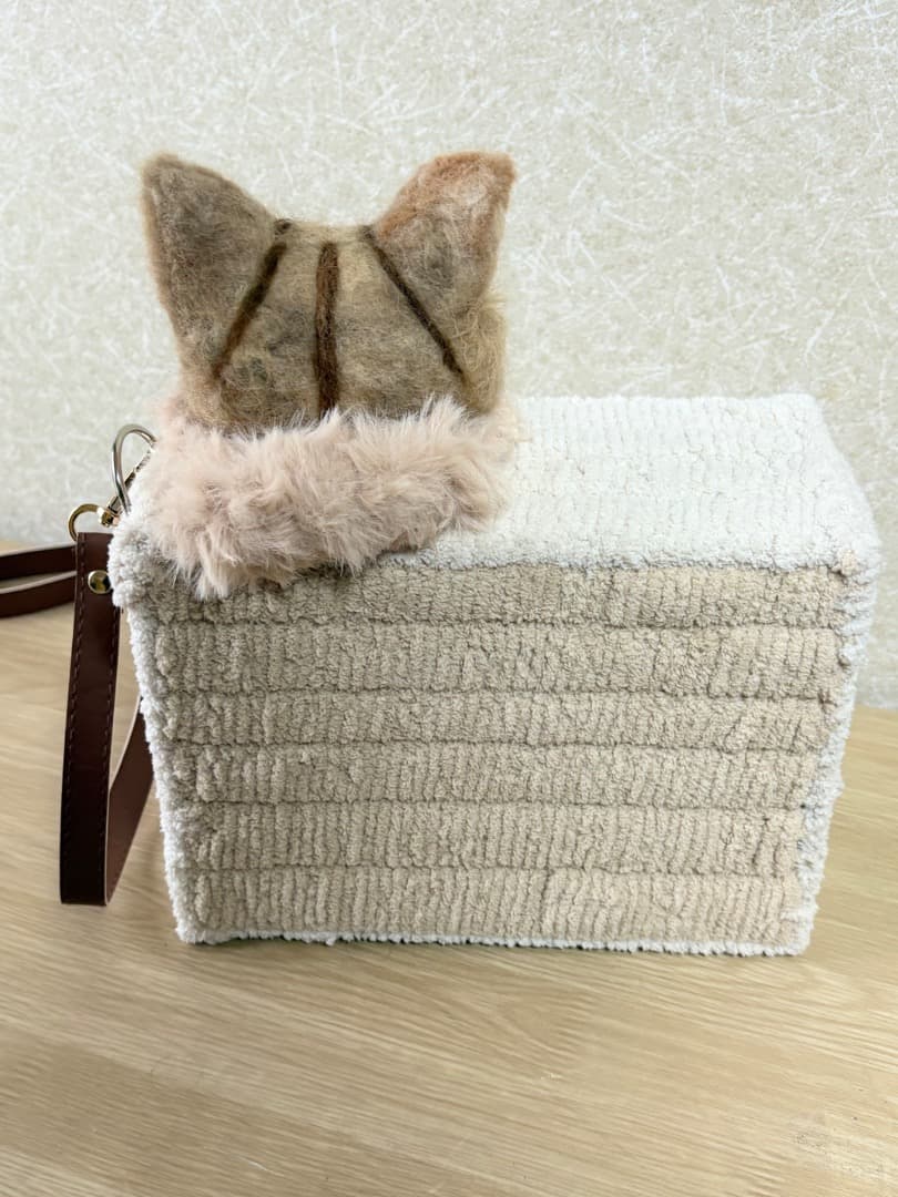 羊毛フェルト　茶トラ猫毛糸ショルダーバッグ【ハンドメイド 猫 ハンドメイド