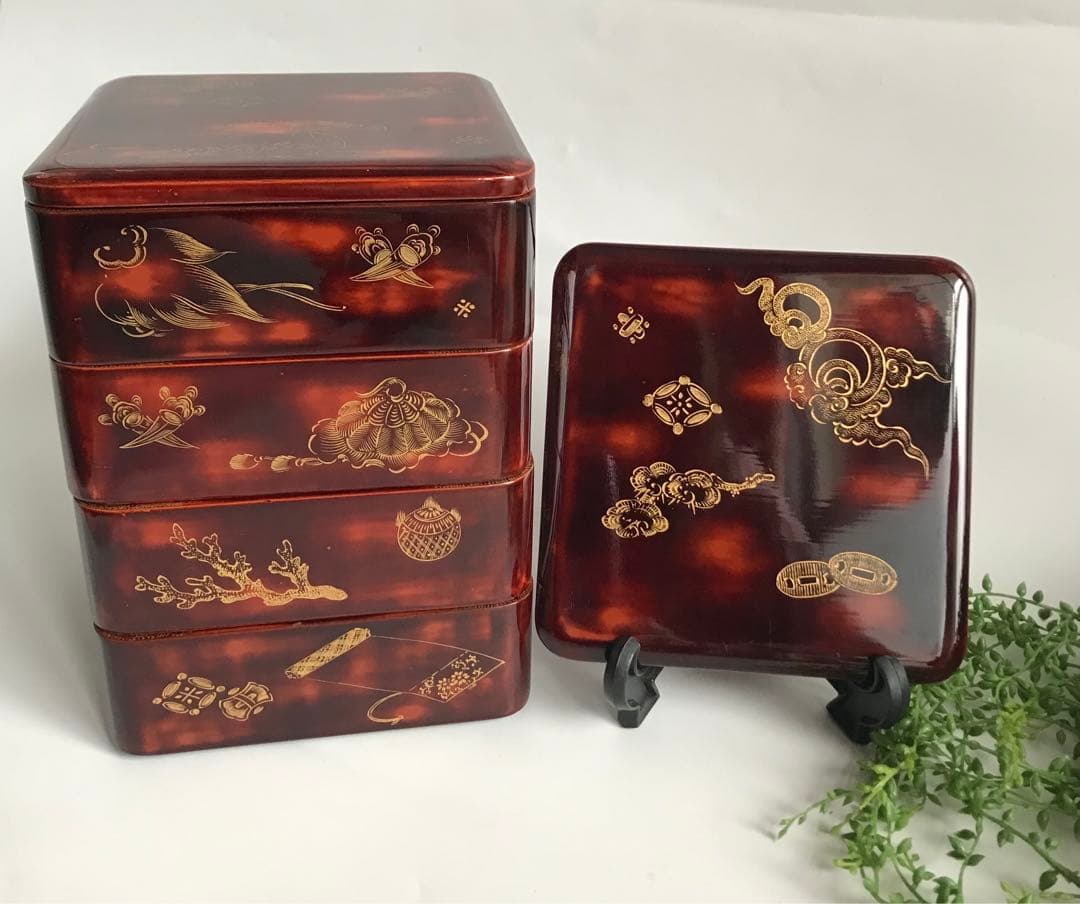 当時物 漆塗り 沈金 金蒔絵 天然木 4段重箱