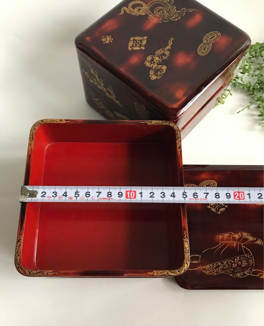 当時物 漆塗り 沈金 金蒔絵 天然木 4段重箱