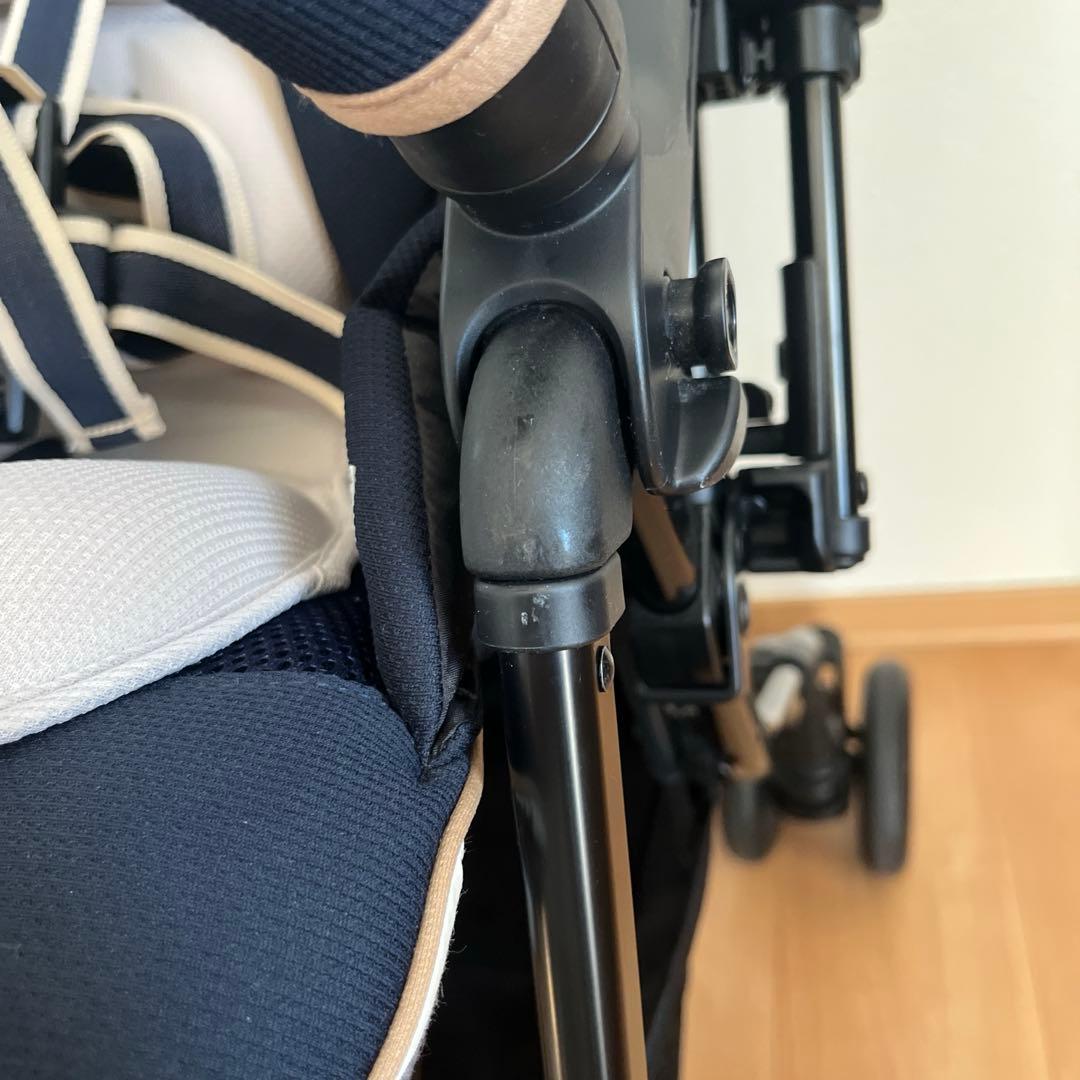 美品　Combi メチャカル ハンディ オート4キャス エッグショック