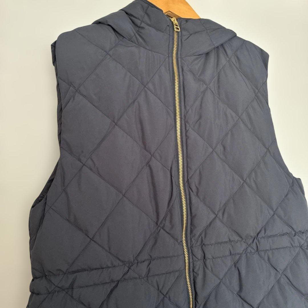 完売品【TAION×UNFILO 】フード付きジレ アンフィーロ　ダウンジレ