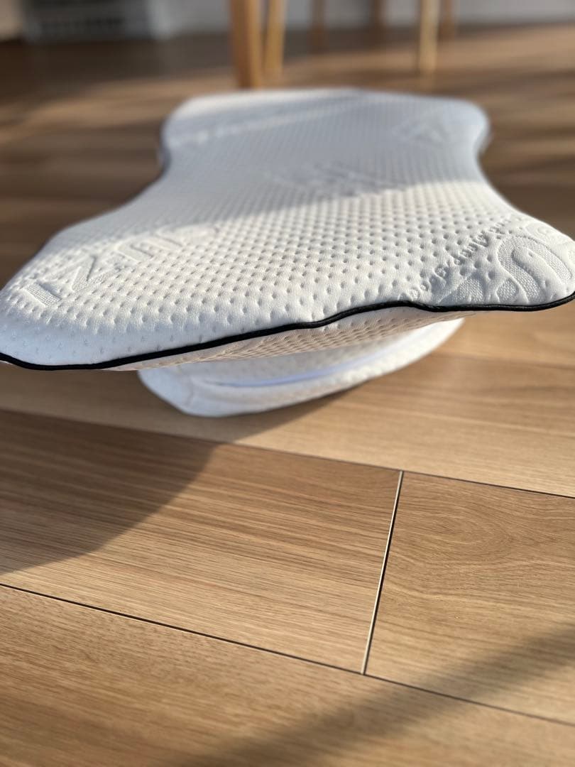 横寝枕MUGON SU-ZI(スージー)