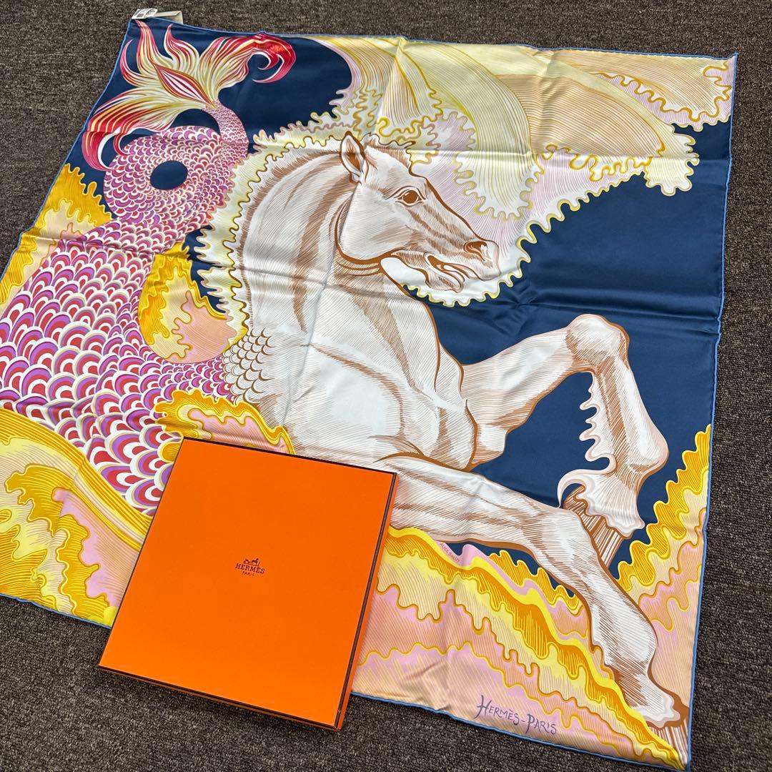エルメス カレ90 スカーフ CHEVAL SIRENE リバーシブル 馬