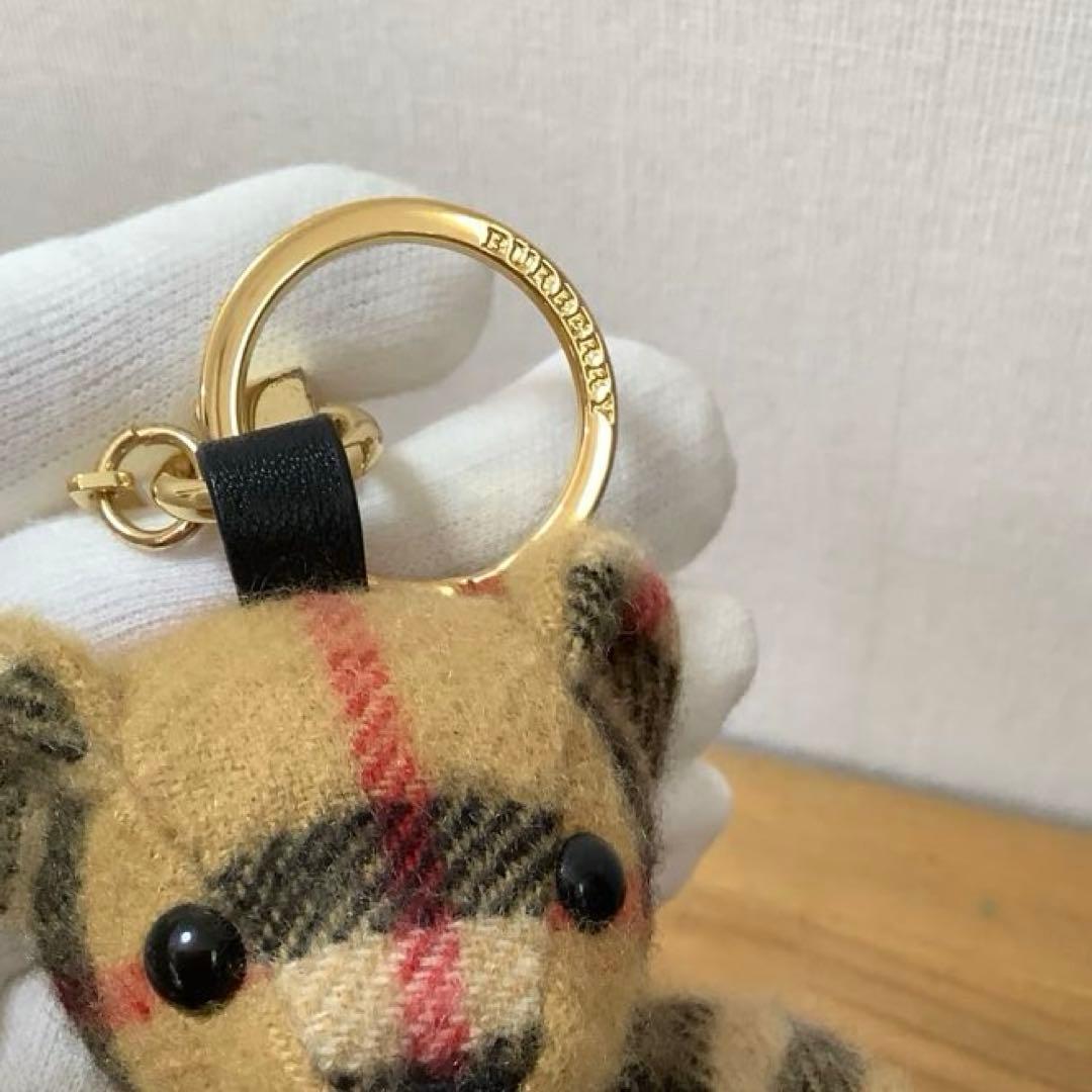 バーバリー　トーマスベア　チャーム　チェック　クマ　キーホルダー　バッグチャーム