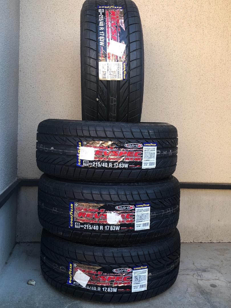 シ*！様 【未使用・長期保管品】GOOD YEAR REVSPEC 17インチタ
