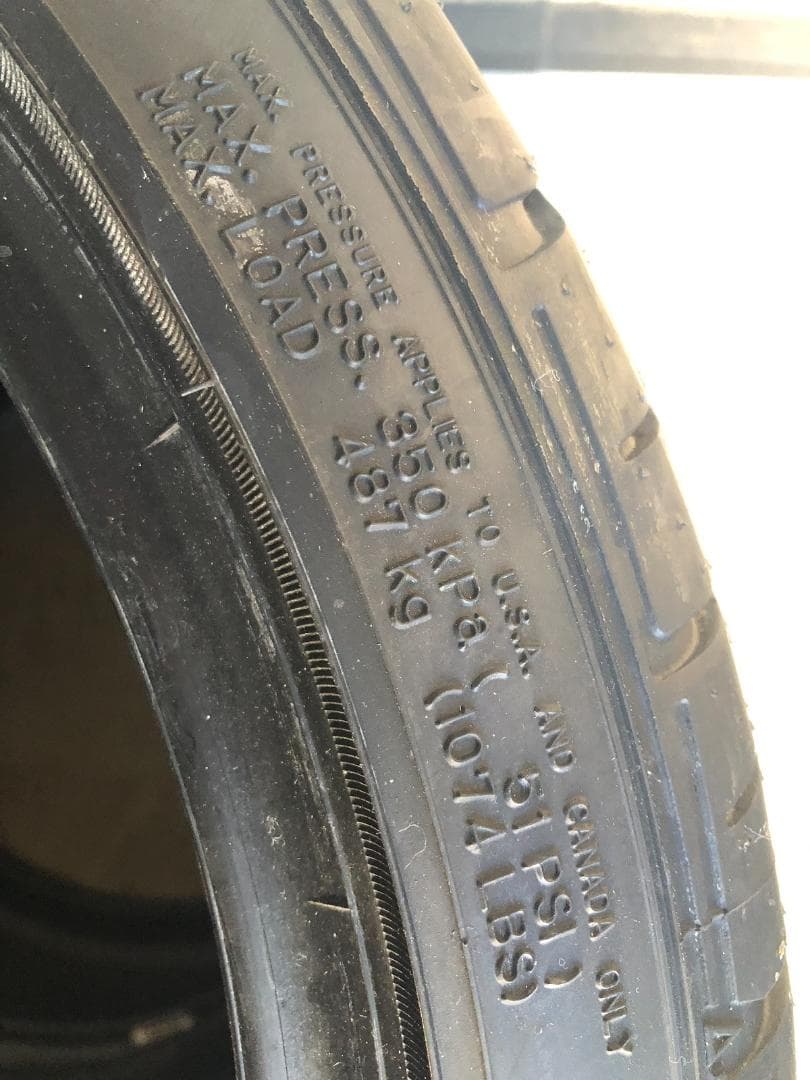 シ*！様 【未使用・長期保管品】GOOD YEAR REVSPEC 17インチタ