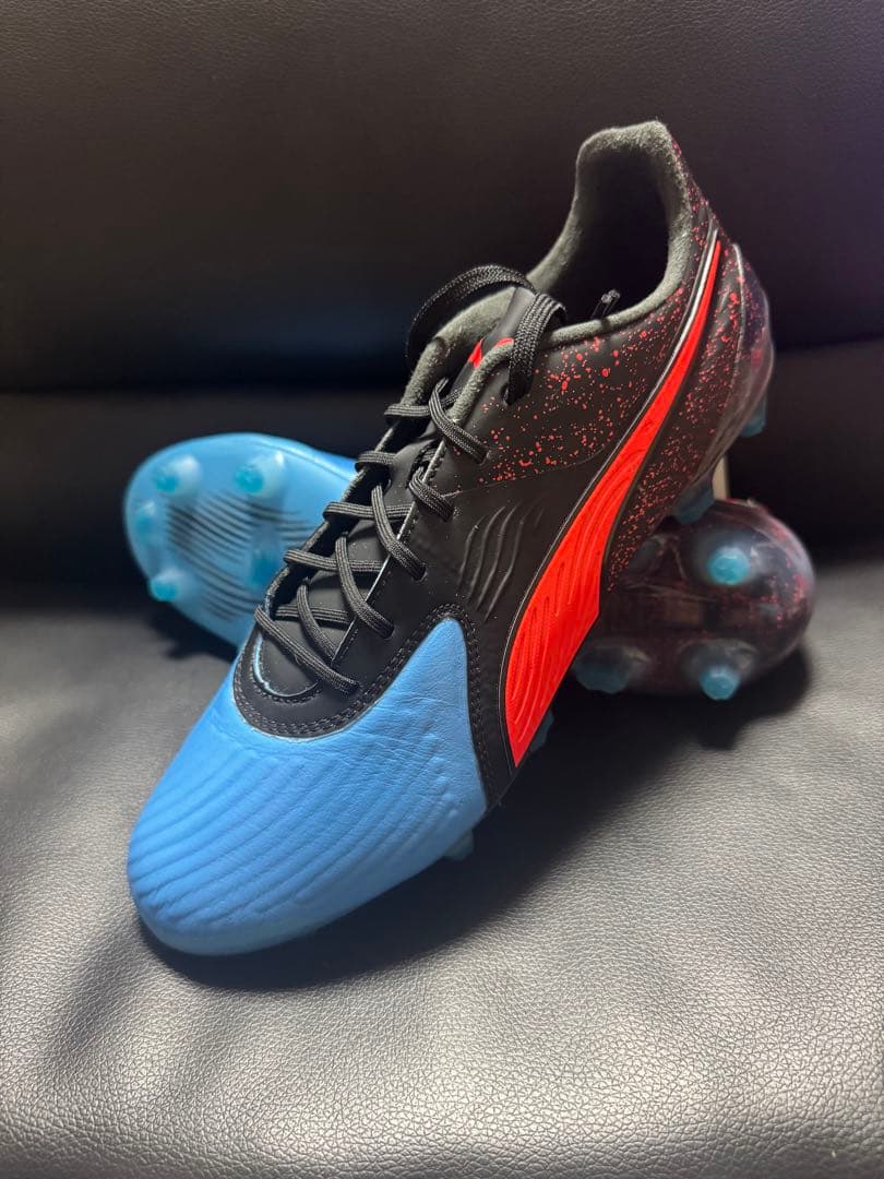 Puma ONE サッカーシューズ スパイク 青/黒/赤