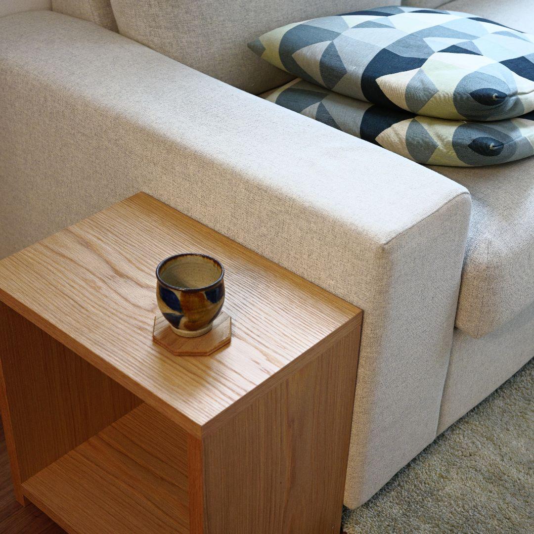 便利なオープンシェルフ　ナラ材突板合板