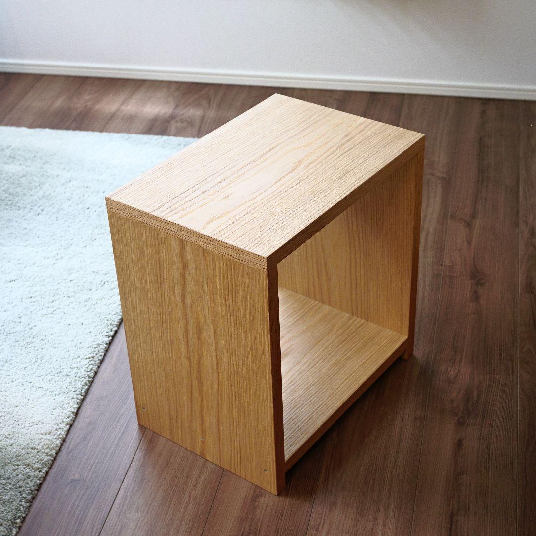 便利なオープンシェルフ　ナラ材突板合板