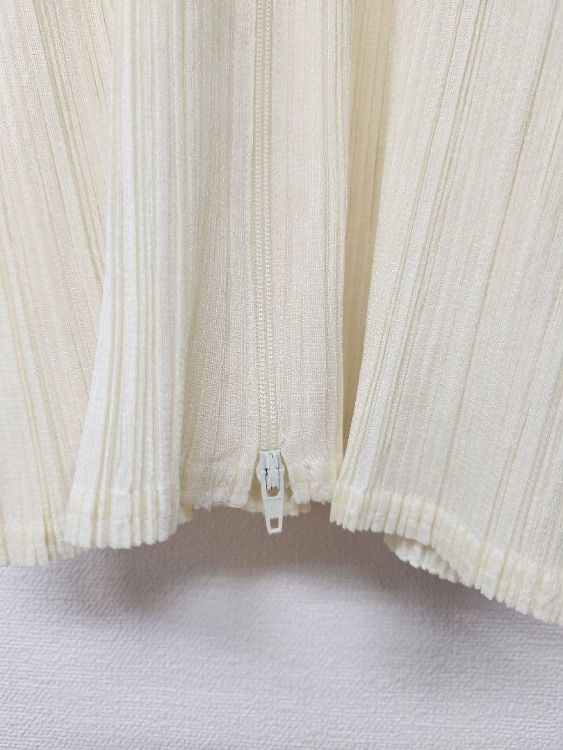 45800　PLEATSPLEASE　タブルジップ　半袖　シャツ