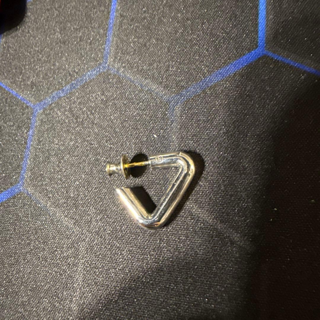 トライアングル　301 片耳用一つ