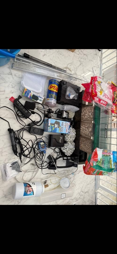 60cm水槽セット 引退｜上部濾過・新品未使用パーツ・海水向け用品多数