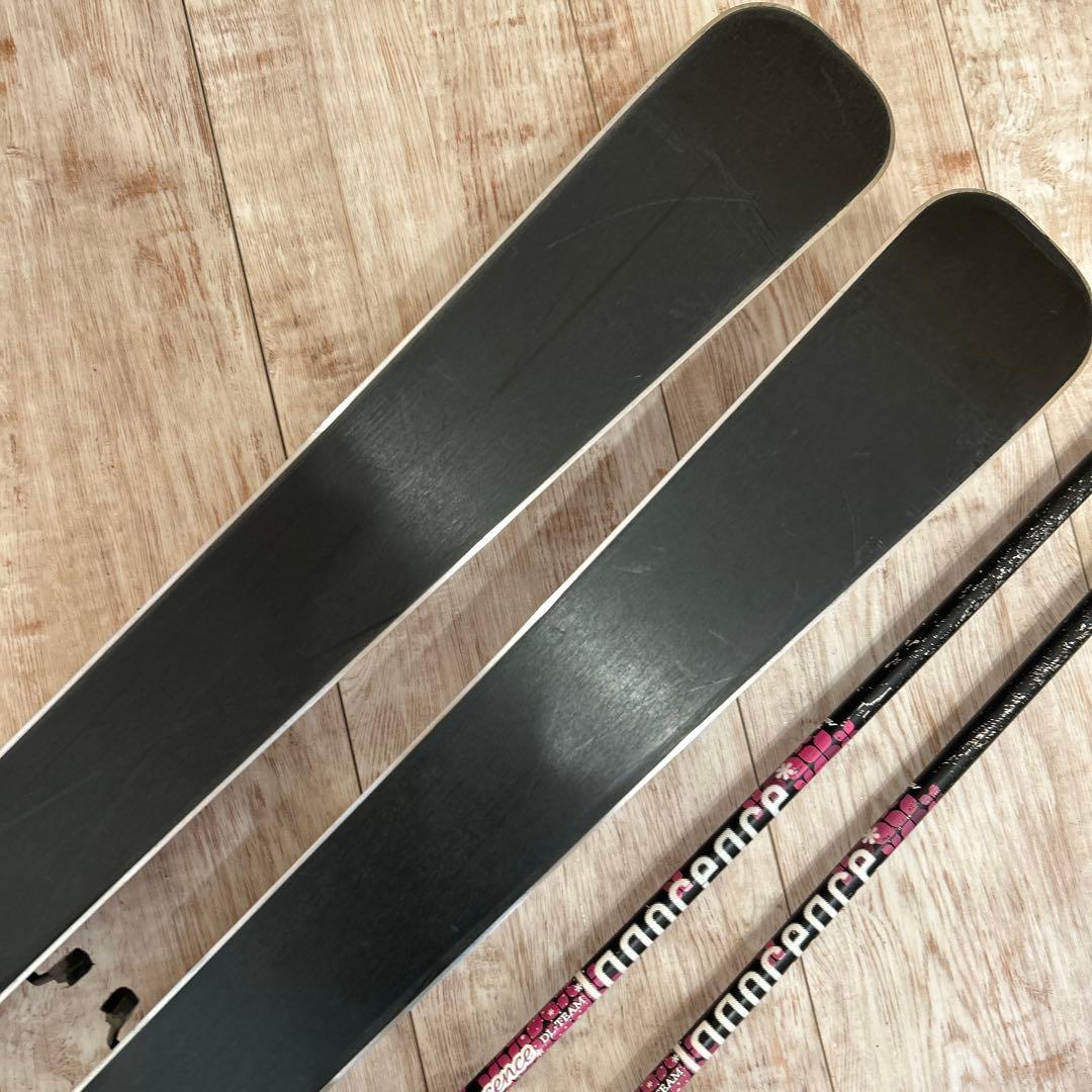 ◾️カービングスキーセット　スキー板138㎝　ブーツ　24㎝　子供用　ジュニア用