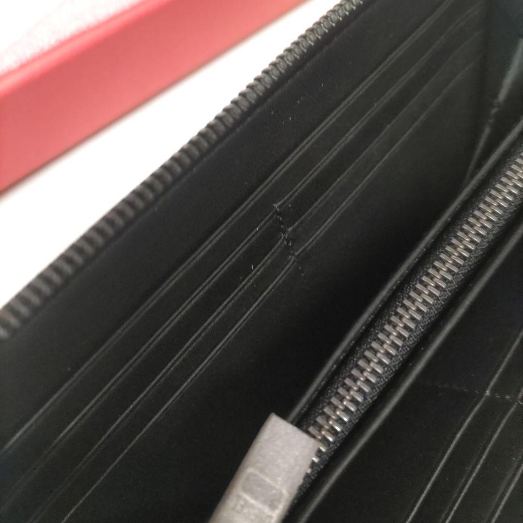 DIESEL ディーゼル ラウンドファスナー長財布　3D　ブラック