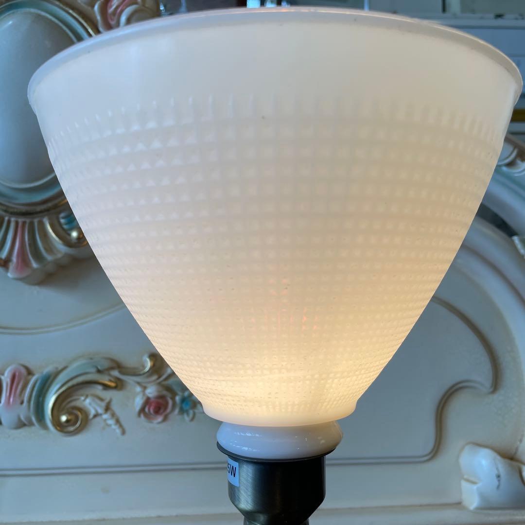 ミルクガラスのアップライト