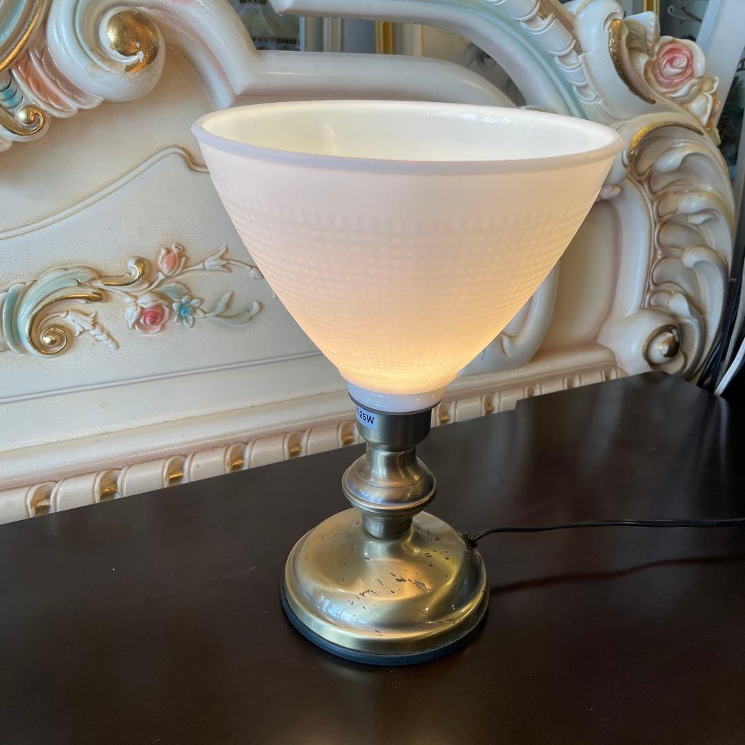 ミルクガラスのアップライト